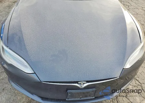 2017 Tesla Model S z USA, uszkodzony, nr VIN 5YJSA1E19HF203205